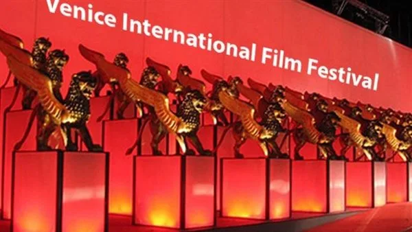 عرض فيلم «الأب والأم والأخت والأخ» في مهرجان فينيسيا السينمائي عرض فيلم «الأب والأم والأخت والأخ» في مهرجان فينيسيا السينمائي