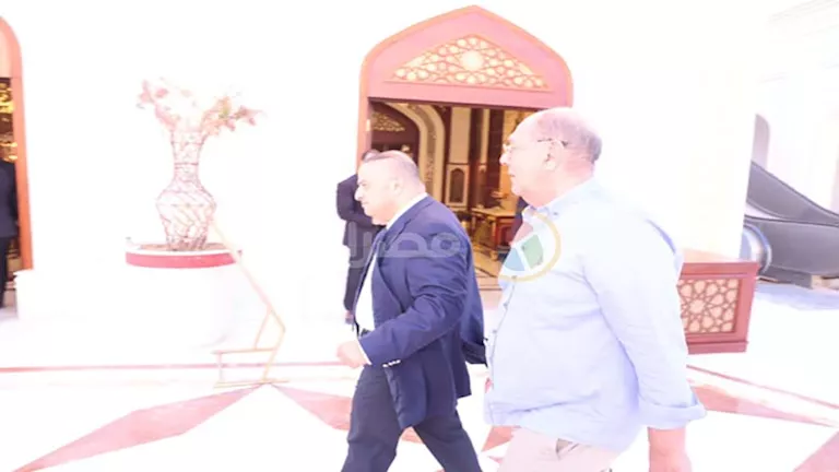 عزاء والدة عمرو الجنايني: زهير جرانة يظهر في مناسبة نادرة عزاء والدة عمرو الجنايني: زهير جرانة يظهر في مناسبة نادرة