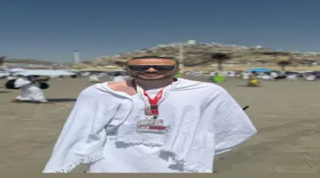 عضو مجلس الأهلي يؤدي شعائر الحج في جبل عرفات