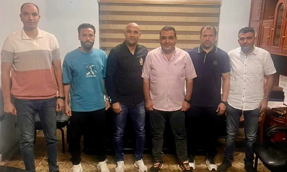 عطية يتولى منصب المدير الفني للإنتاج الحربي، ونجم بتروجت السابق يصبح المدرب العام. عطية يتولى منصب المدير الفني للإنتاج الحربي، ونجم بتروجت السابق يصبح المدرب العام.