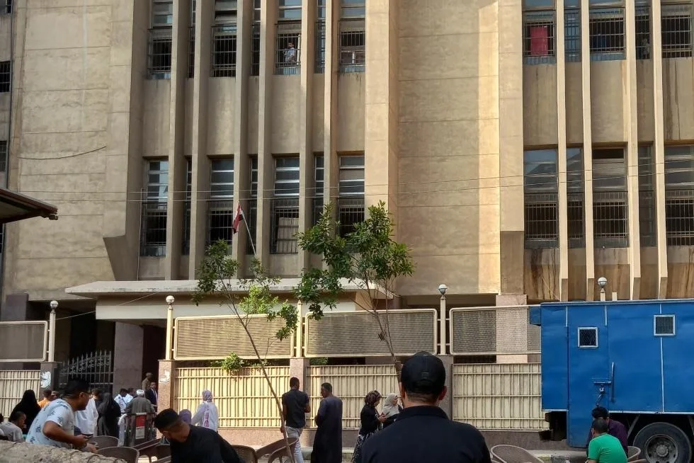 عقوبة السجن المؤبد لعاطلين بتهمة حيازة أسلحة نارية في القليوبية يظهر نفوذهم وقوتهم عقوبة السجن المؤبد لعاطلين بتهمة حيازة أسلحة نارية في القليوبية يظهر نفوذهم وقوتهم