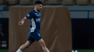 علي لاجامي ينضم لتدريبات الهلال لأول مرة