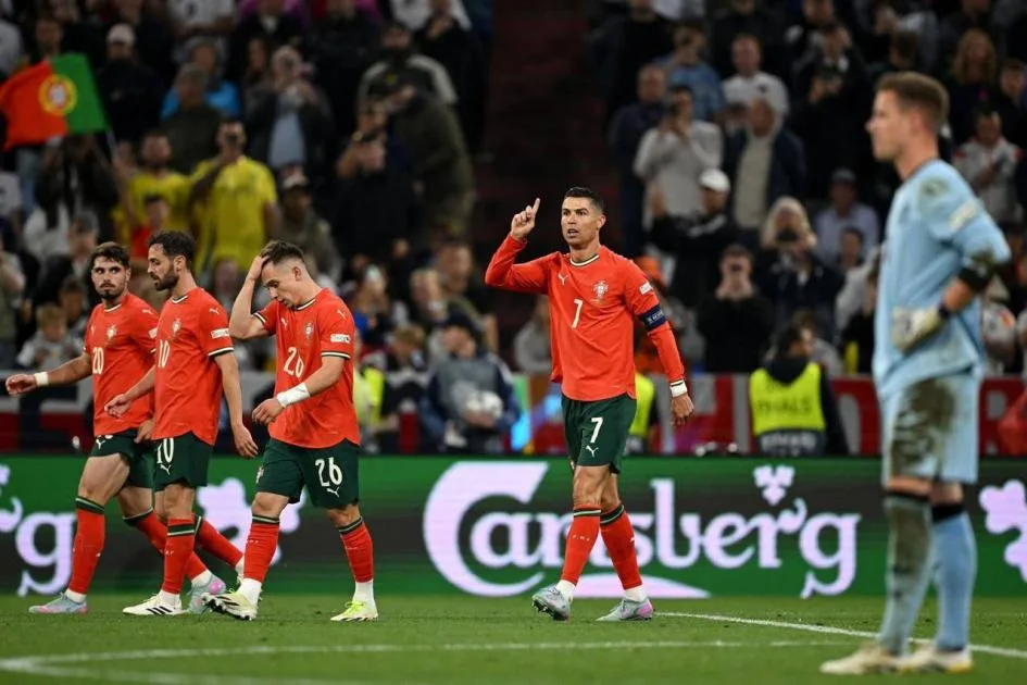 عمر الأربعين لا يعتبر شيئًا .. رونالدو يقود البرتغال لتحقيق انتصار على ألمانيا والتأهل إلى نهائي دوري الأمم الأوروبية عمر الأربعين لا يعتبر شيئًا .. رونالدو يقود البرتغال لتحقيق انتصار على ألمانيا والتأهل إلى نهائي دوري الأمم الأوروبية
