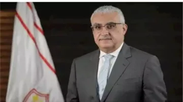 عمرو أدهم يودع محمد عبدالشافي عقب إعلان اعتزاله