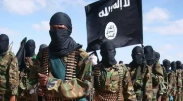 عمليات إنزال جوي في الليل… ‘التحالف الدولي’ و’قسد’ يعتقلان 3 من عناصر ‘داعش’ بشمال الرقة