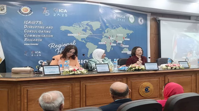 عميدة كلية الإعلام بجامعة عين شمس: نماذج الدعم لتطوير التعليم تمثل تجارب ملهمة عميدة كلية الإعلام بجامعة عين شمس: نماذج الدعم لتطوير التعليم تمثل تجارب ملهمة