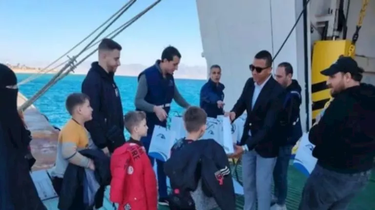 عودة 4550 سوريًا إلى وطنهم عبر ميناء نويبع خلال نصف عام عودة 4550 سوريًا إلى وطنهم عبر ميناء نويبع خلال نصف عام