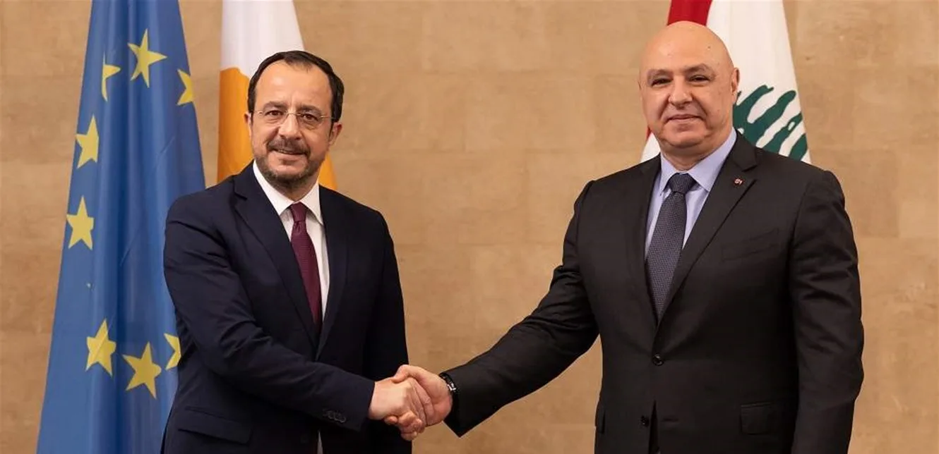 عون يتلقى مكالمة من رئيس قبرص: من الضروري إنهاء التصعيد العسكري في المنطقة. عون يتلقى مكالمة من رئيس قبرص: من الضروري إنهاء التصعيد العسكري في المنطقة.