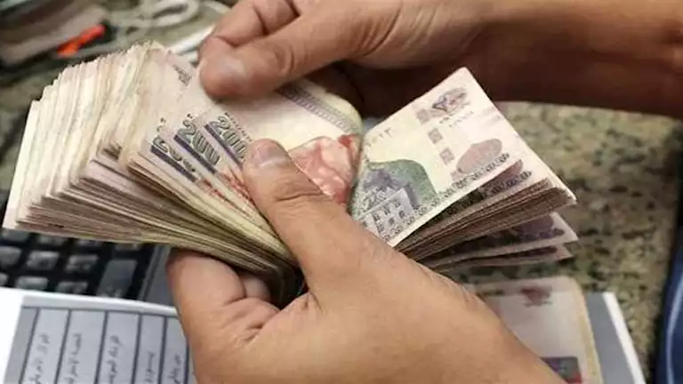 غدًا… توزيع رواتب يونيو للموظفين الحكوميين