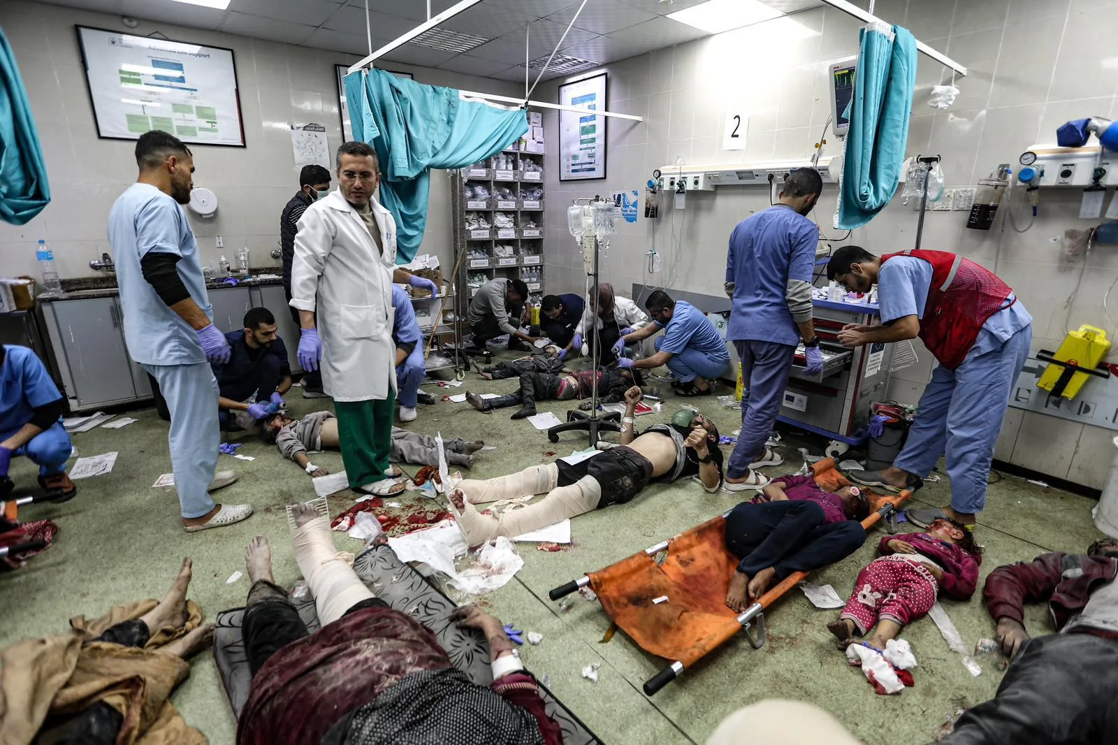 غزة تطلب من العالم تزويد المستشفيات بوحدات الدم بسبب نقص حاد وخطر شديد غزة تطلب من العالم تزويد المستشفيات بوحدات الدم بسبب نقص حاد وخطر شديد
