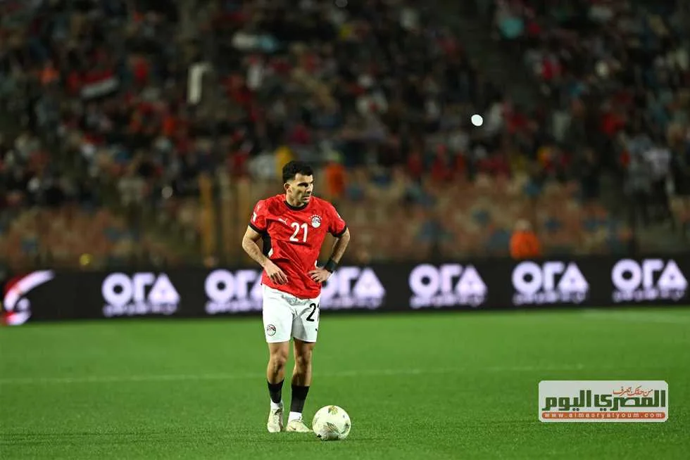 غير مستعد.. هاني رمزي يوجه ردًا غير متوقع بشأن انضمام زيزو للأهلي في مونديال الأندية غير مستعد.. هاني رمزي يوجه ردًا غير متوقع بشأن انضمام زيزو للأهلي في مونديال الأندية