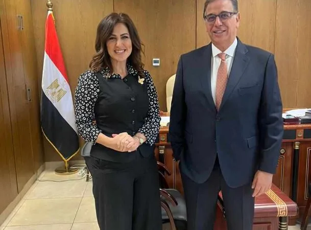 مسؤولة في حزب الجبهة الوطنية: نهدف إلى إقامة شراكات سياسية مؤثرة للمصريين المقيمين في الخارج. مسؤولة في حزب الجبهة الوطنية: نهدف إلى إقامة شراكات سياسية مؤثرة للمصريين المقيمين في الخارج.