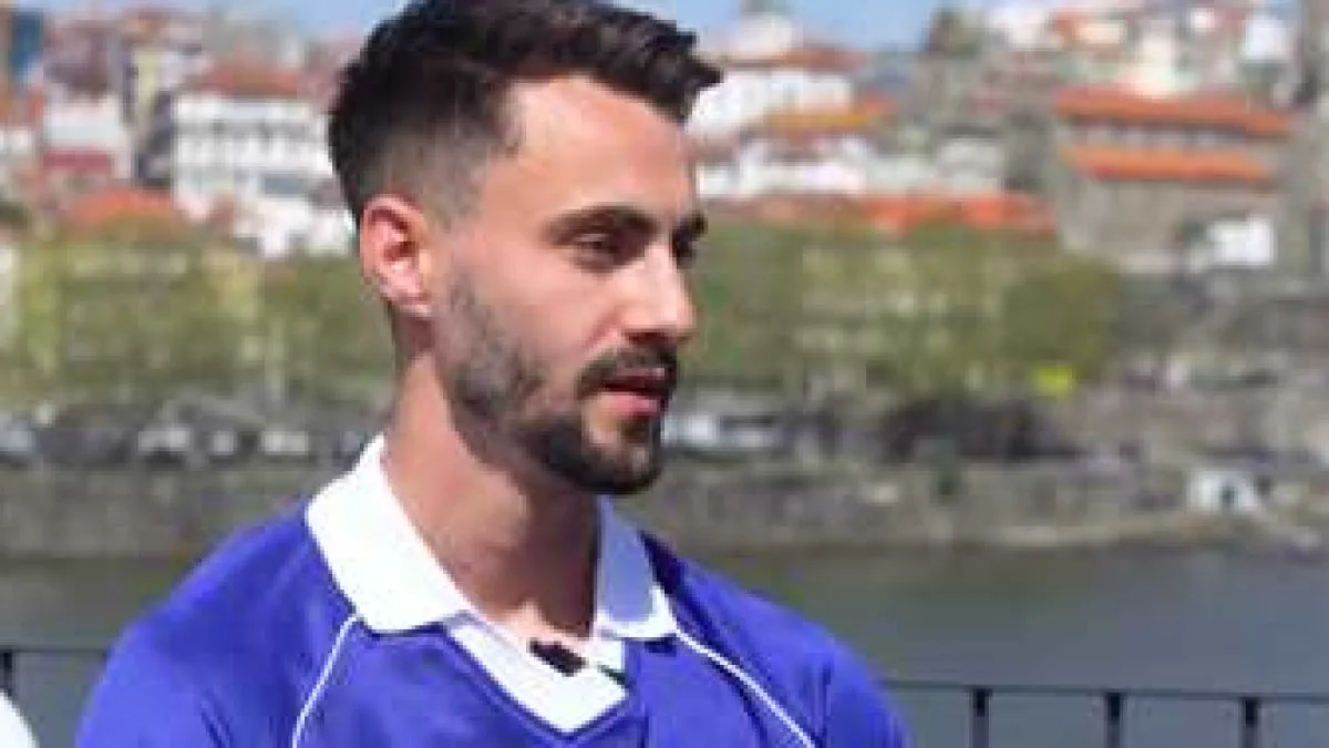 فابيو فييرا: لقاء الأهلي يأتي في وقت مناسب للمشاهدين بسبب عيد الأضحى فابيو فييرا: لقاء الأهلي يأتي في وقت مناسب للمشاهدين بسبب عيد الأضحى