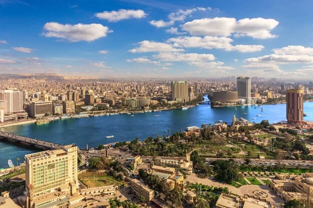 «فاينانشيال تايمز»: 6 شركات مصرية من بين الأسرع نموًا في القارة الأفريقية «فاينانشيال تايمز»: 6 شركات مصرية من بين الأسرع نموًا في القارة الأفريقية