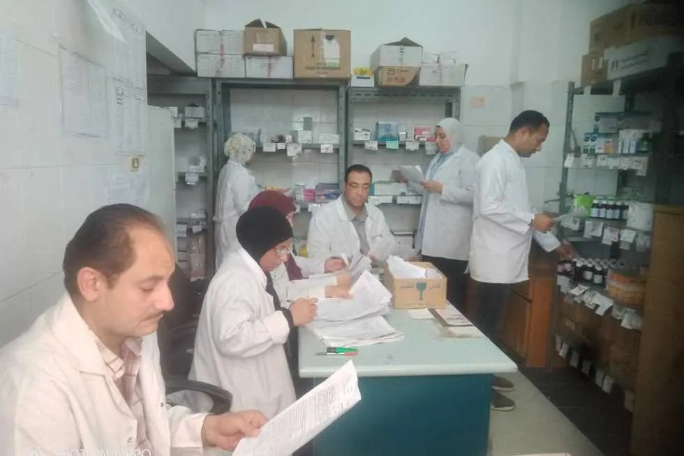 فحص 1461 مواطنًا خلال قافلة طبية مجانية في قرية النويرة ببني سويف فحص 1461 مواطنًا خلال قافلة طبية مجانية في قرية النويرة ببني سويف