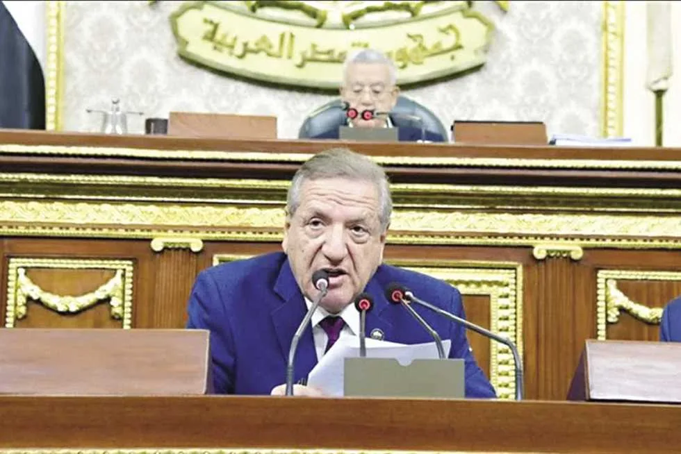 فخري الفقي: تشريع الملكية العامة يعد خطوة مهمة لتعزيز الاقتصاد الوطني فخري الفقي: تشريع الملكية العامة يعد خطوة مهمة لتعزيز الاقتصاد الوطني
