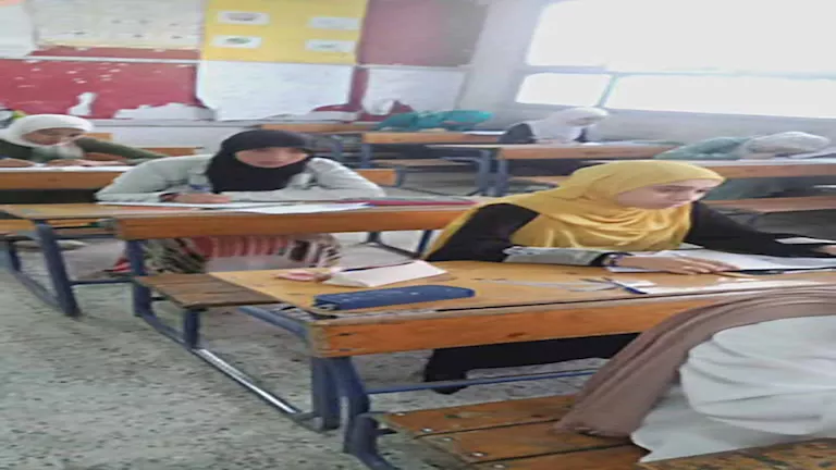 فرحة طلاب الإعدادية في أسيوط بعد انتهاء الامتحانات – فيديو وصور فرحة طلاب الإعدادية في أسيوط بعد انتهاء الامتحانات – فيديو وصور