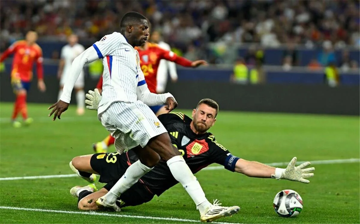 فرنسا تؤكد غياب ديمبلي عن مواجهة ألمانيا في دوري الأمم الأوروبية فرنسا تؤكد غياب ديمبلي عن مواجهة ألمانيا في دوري الأمم الأوروبية