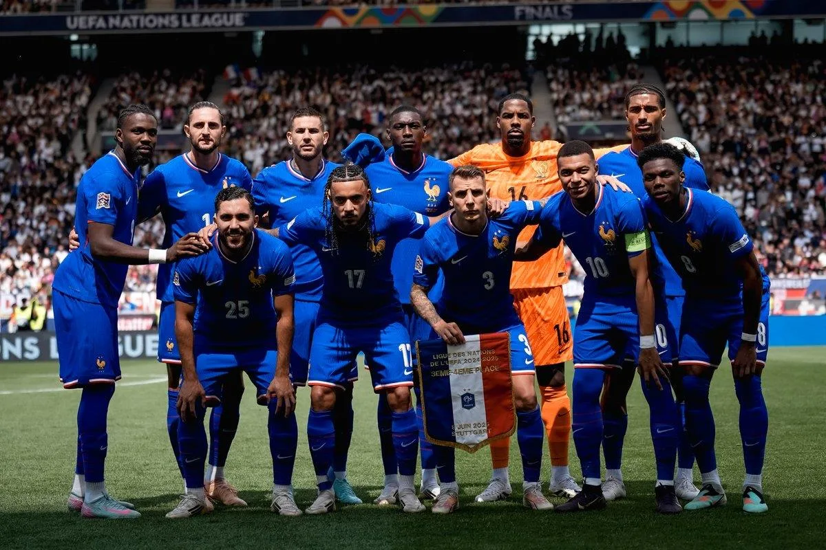 فرنسا تتغلب على ألمانيا في ملعبها وتحجز المركز الثالث في دوري أمم أوروبا فرنسا تتغلب على ألمانيا في ملعبها وتحجز المركز الثالث في دوري أمم أوروبا