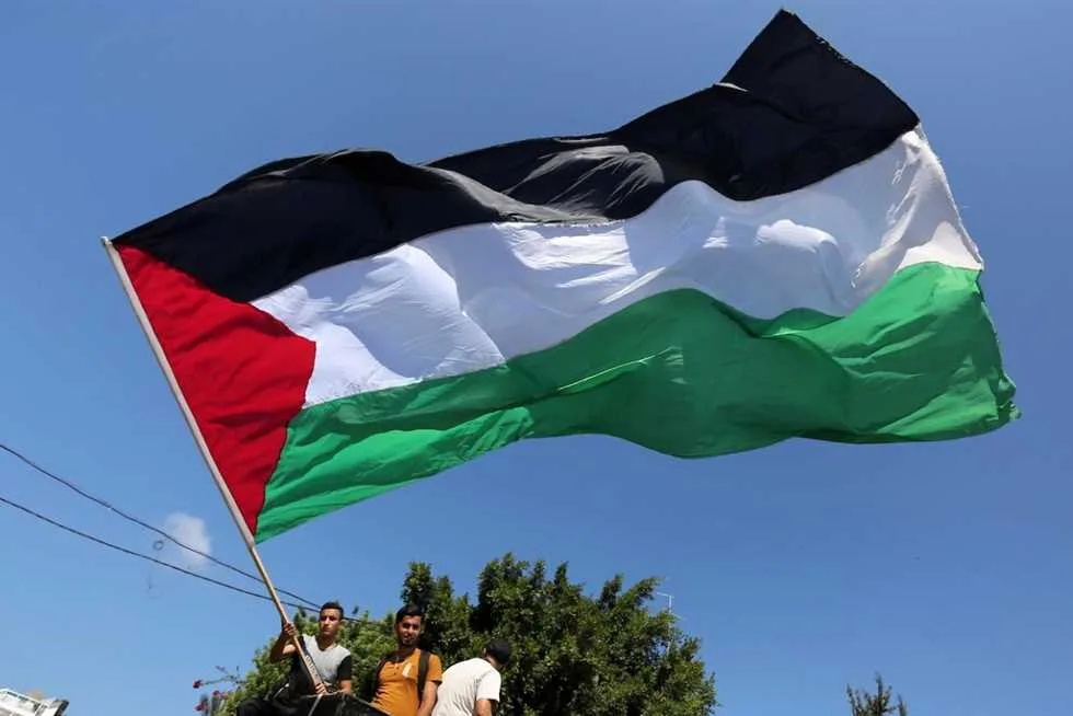 فلسطين تُرحب بترقية وضعها إلى “دولة مراقب” في منظمة العمل الدولية فلسطين تُرحب بترقية وضعها إلى “دولة مراقب” في منظمة العمل الدولية
