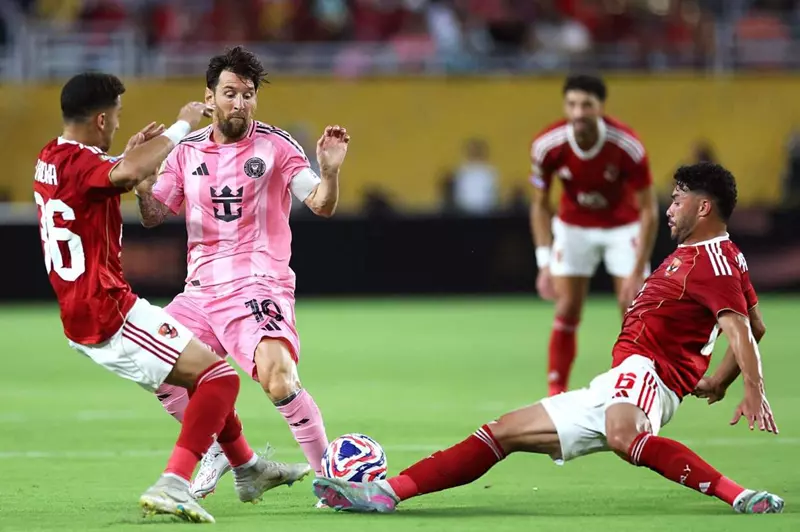فوّت على نفسه 2 مليون دولار.. ما هي مكاسب الأهلي بعد تعادله مع إنتر ميامي؟ فوّت على نفسه 2 مليون دولار.. ما هي مكاسب الأهلي بعد تعادله مع إنتر ميامي؟