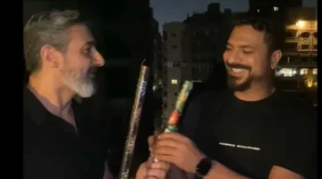 في أجواء عيد الأضحى: ياسر جلال ومصطفى أبوسريع يحتفلان باستخدام الشماريخ (فيديو)