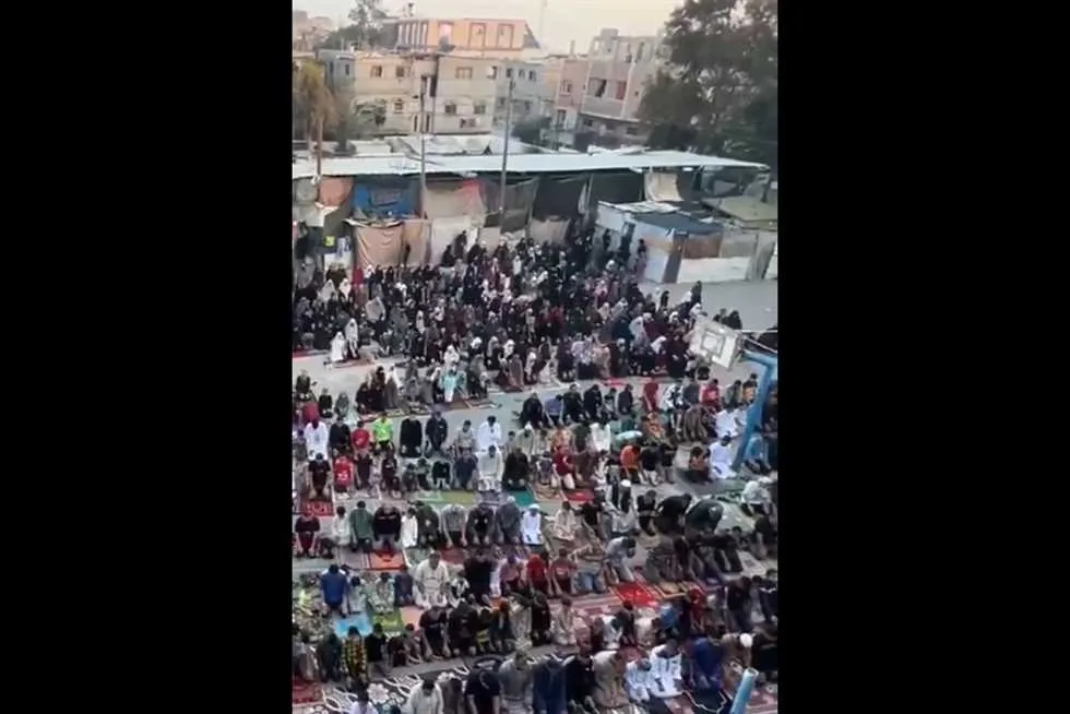 في خضم «تكبيرات العيد».. استشهاد 43 فلسطينياً نتيجة غارات إسرائيلية في غزة (فيديو)