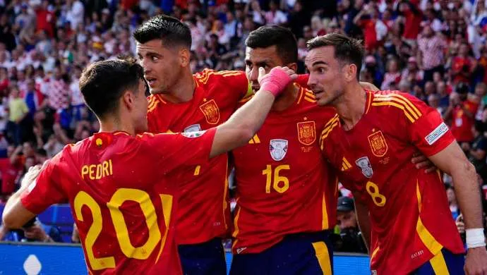 في مباراة طويلة.. إسبانيا تتغلب على فرنسا وتصل إلى نهائي دوري الأمم الأوروبية. في مباراة طويلة.. إسبانيا تتغلب على فرنسا وتصل إلى نهائي دوري الأمم الأوروبية.