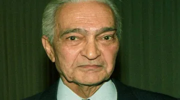 «في مثل هذا اليوم» 7 يونيو 2008.. رحيل الدكتور مصطفى خليل، رئيس الوزراء السابق
