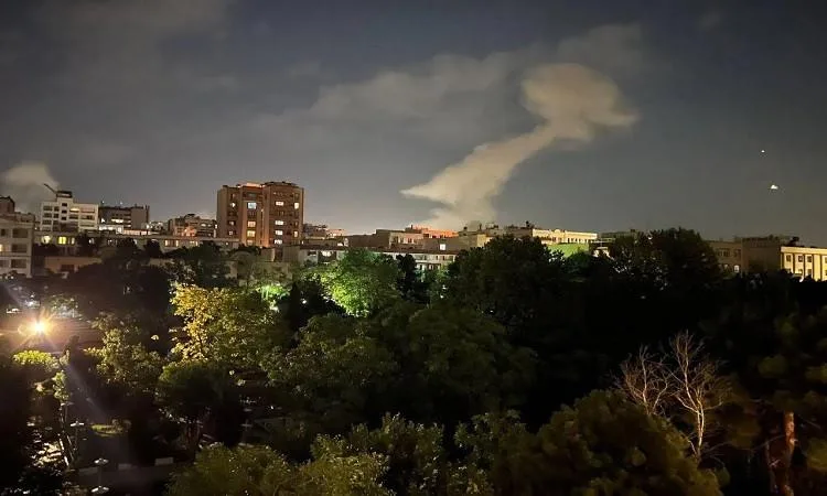 في هجوم جديد، الجيش الإسرائيلي يعلن عن استهدافه قواعد القوات الجوية الإيرانية في هجوم جديد، الجيش الإسرائيلي يعلن عن استهدافه قواعد القوات الجوية الإيرانية