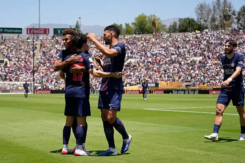 فيتينا يعقد مهمة أتلتيكو في بطولة كأس العالم للأندية فيتينا يعقد مهمة أتلتيكو في بطولة كأس العالم للأندية