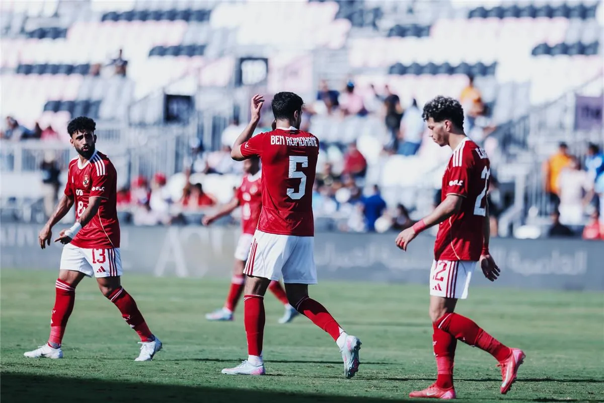 فيديو | أداء زيزو لا يكفي.. الأهلي يودع البطولة أمام باتشوكا بركلات الترجيح في إطار التحضيرات لكأس العالم للأندية فيديو | أداء زيزو لا يكفي.. الأهلي يودع البطولة أمام باتشوكا بركلات الترجيح في إطار التحضيرات لكأس العالم للأندية