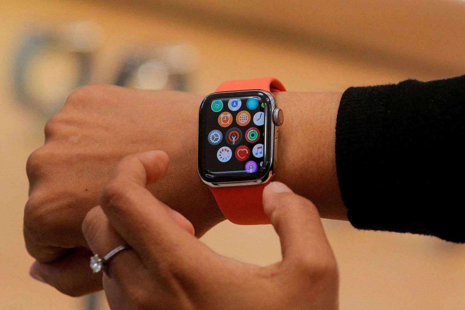 فيديو: استعرض الخصائص الجديدة في نظام watchOS 26 لساعات آبل الذكية فيديو: استعرض الخصائص الجديدة في نظام watchOS 26 لساعات آبل الذكية