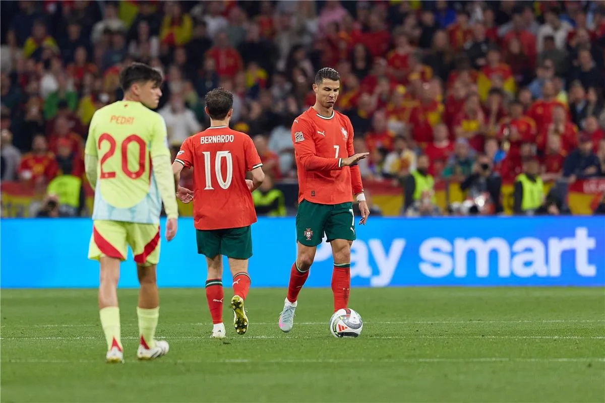 فيديو | في أجواء مؤثرة، البرتغال تتوج بدوري الأمم الأوروبية على حساب إسبانيا بركلات الترجيح مع دموع رونالدو
