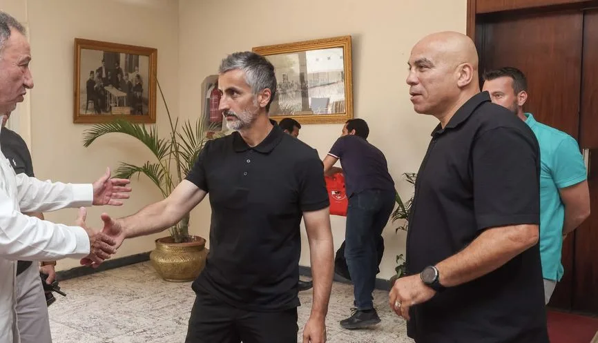 فيديو.. مفاجآت خوسيه في تشكيل فريق الأهلي فيديو.. مفاجآت خوسيه في تشكيل فريق الأهلي