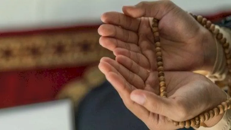 فيديو – هل من الممكن الدعاء ضد الأشخاص أثناء الوقوف في عرفة؟ فيديو – هل من الممكن الدعاء ضد الأشخاص أثناء الوقوف في عرفة؟