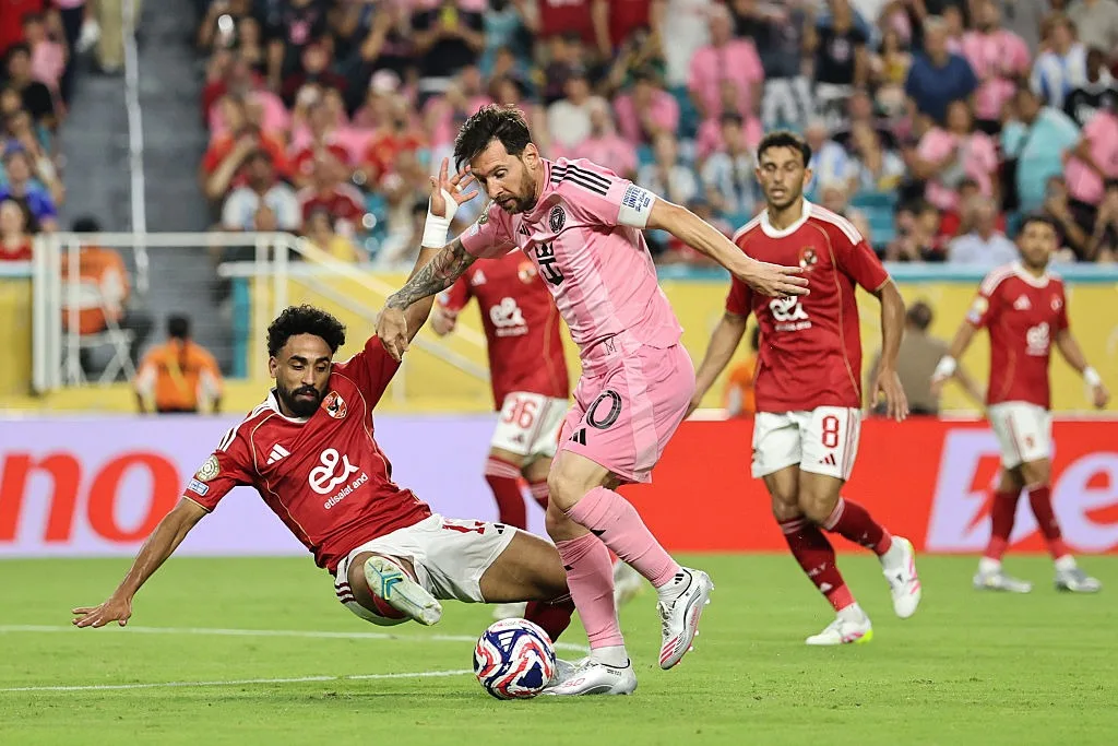 فيفا يثني على مباراة الأهلي وإنتر ميامي في بطولة كأس العالم للأندية فيفا يثني على مباراة الأهلي وإنتر ميامي في بطولة كأس العالم للأندية