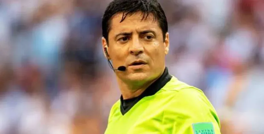 «فيفا» يعلن عن طاقم حكام تقنية VAR لمباراة الأهلي وإنتر ميامي «فيفا» يعلن عن طاقم حكام تقنية VAR لمباراة الأهلي وإنتر ميامي