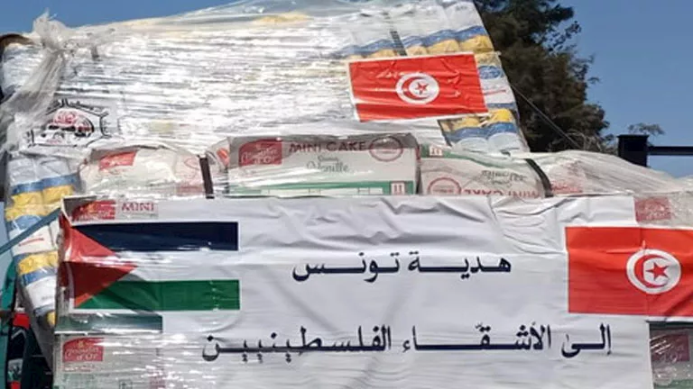 قافلة إغاثة تونسية تغادر إلى غزة يوم الاثنين المقبل قافلة إغاثة تونسية تغادر إلى غزة يوم الاثنين المقبل