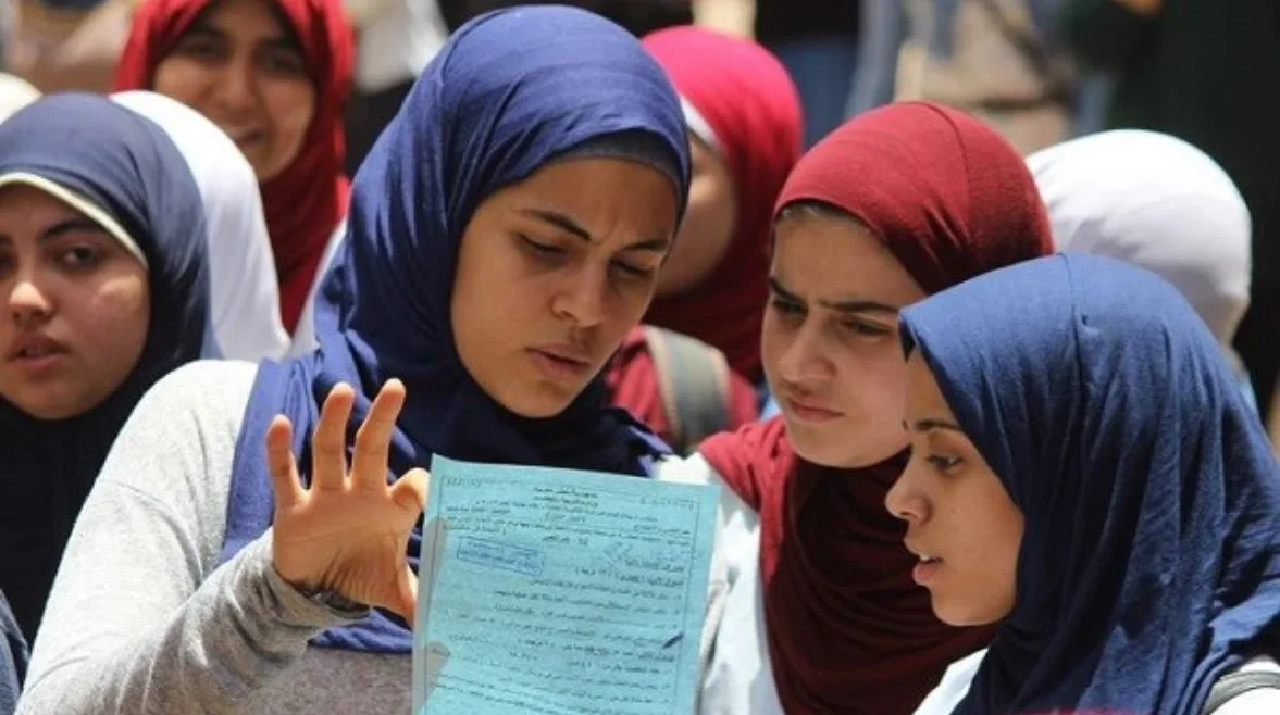 قبل ساعات من بدايته.. صفحات الغش تدّعي تسريب امتحان الدين للثانوية العامة والتعليم: “هذا غير ممكن” قبل ساعات من بدايته.. صفحات الغش تدّعي تسريب امتحان الدين للثانوية العامة والتعليم: “هذا غير ممكن”