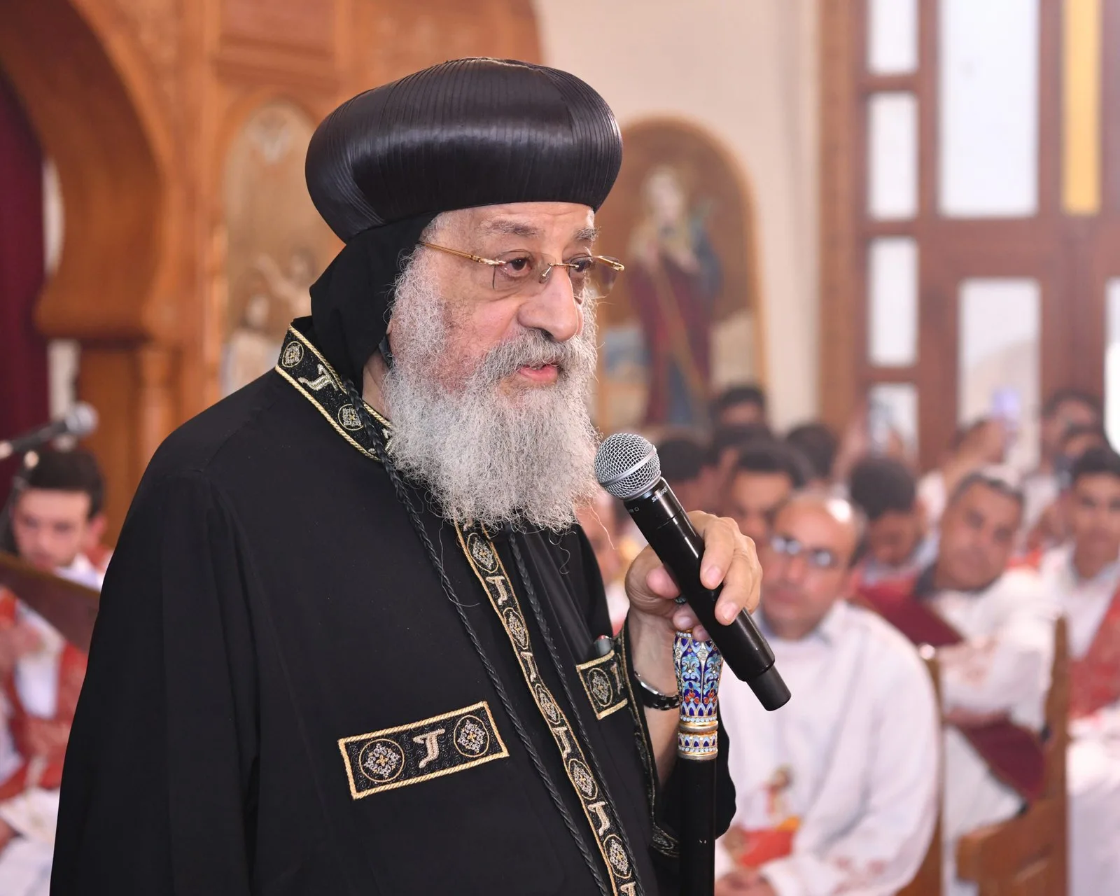 قداسة البابا يقيم الصلاة الإلهية في العلمين قداسة البابا يقيم الصلاة الإلهية في العلمين