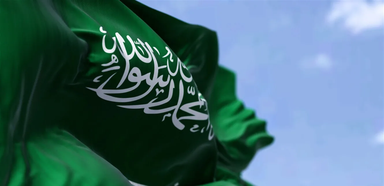 قرار سعودي: منع العمل تحت أشعة الشمس المباشرة قرار سعودي: منع العمل تحت أشعة الشمس المباشرة