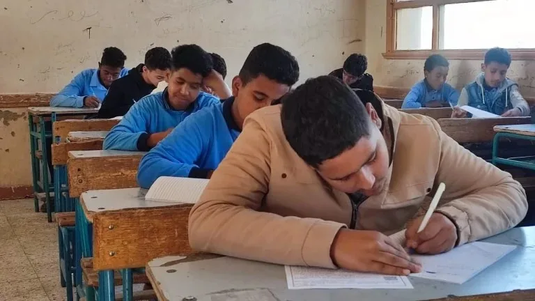 قريبًا.. الكشف عن نتائج الشهادة الإعدادية 2025 في المحافظات وطرق الاستعلام عنها قريبًا.. الكشف عن نتائج الشهادة الإعدادية 2025 في المحافظات وطرق الاستعلام عنها