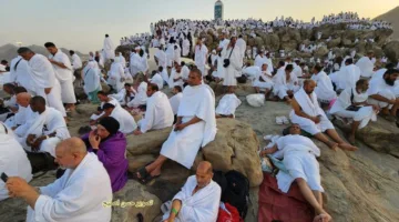قصة جبل عرفات: لماذا يتوقف الحجاج عليه وما سبب تسميته بهذا الاسم؟