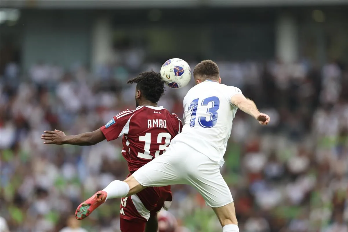 قطر تتعرض لهزيمة بثلاثية أمام أوزبكستان في تصفيات كأس العالم 2026 (فيديو) قطر تتعرض لهزيمة بثلاثية أمام أوزبكستان في تصفيات كأس العالم 2026 (فيديو)