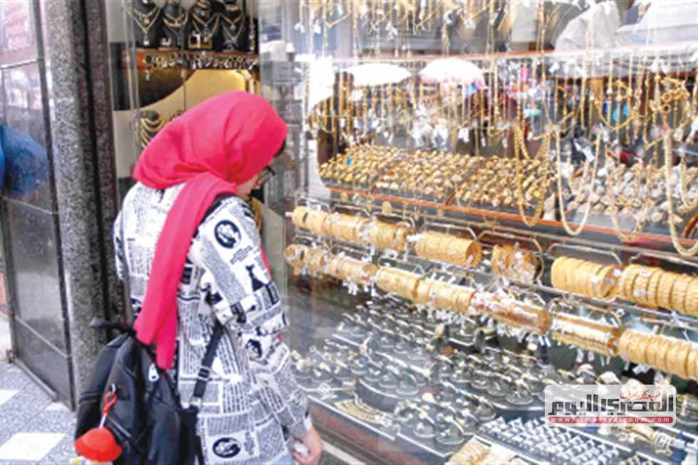 قفزة غير متوقعة.. أسعار الذهب اليوم الأحد 15-6-2025 في بداية التعاملات العالمية والمحلية قفزة غير متوقعة.. أسعار الذهب اليوم الأحد 15-6-2025 في بداية التعاملات العالمية والمحلية