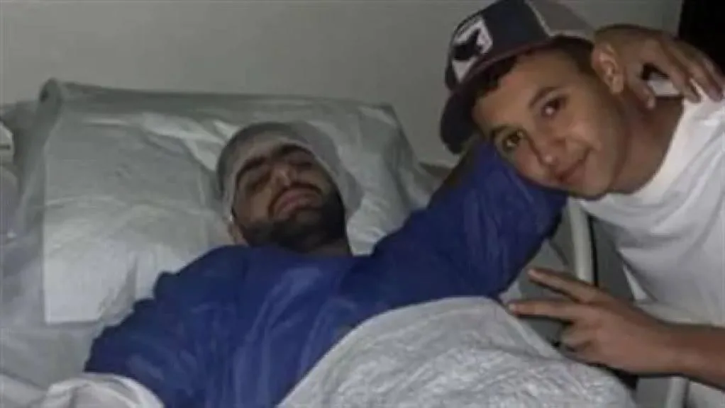 قلق في صفوف محبي أحمد السقا بعد إدخال نجله حمزة إلى المستشفى بشكل مفاجئ قلق في صفوف محبي أحمد السقا بعد إدخال نجله حمزة إلى المستشفى بشكل مفاجئ
