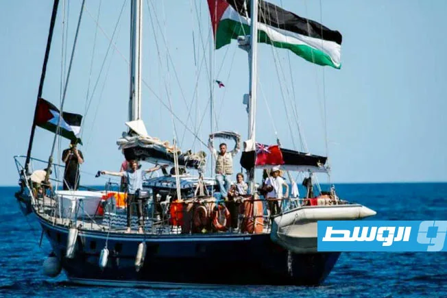 قوات الاحتلال تتحكم بسفينة الإغاثة “مادلين” وتغير وجهتها بعيداً عن غزة قوات الاحتلال تتحكم بسفينة الإغاثة “مادلين” وتغير وجهتها بعيداً عن غزة