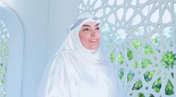 “قيثارة آل البيت”: هبة سالم تأسر القلوب بمدح أهل النبي
