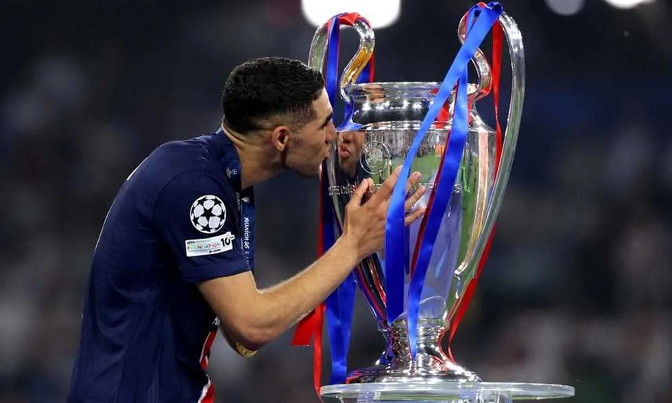 كأس العالم للأندية: حكيمي يتصدر تشكيل باريس سان جيرمان المكون من 24 لاعبًا كأس العالم للأندية: حكيمي يتصدر تشكيل باريس سان جيرمان المكون من 24 لاعبًا